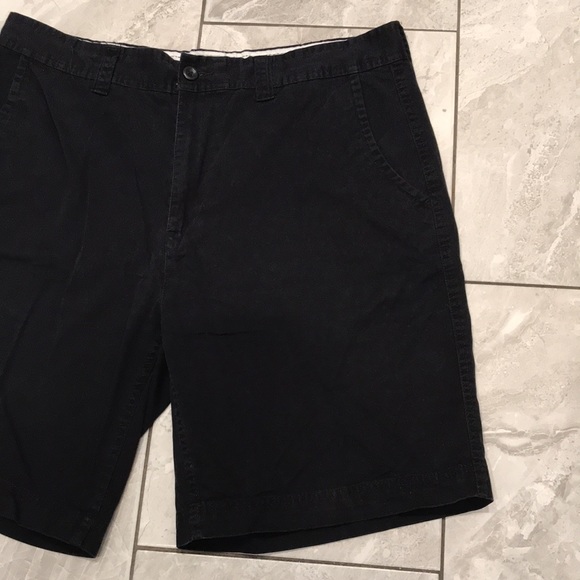 St. John's Bay Comfort 9" Mens Black Chino Short | 38 - Picture 5 of 11